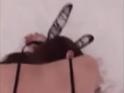 매우 흥분한 중국 창녀가 흥미진진한 섹스를 하고 있다